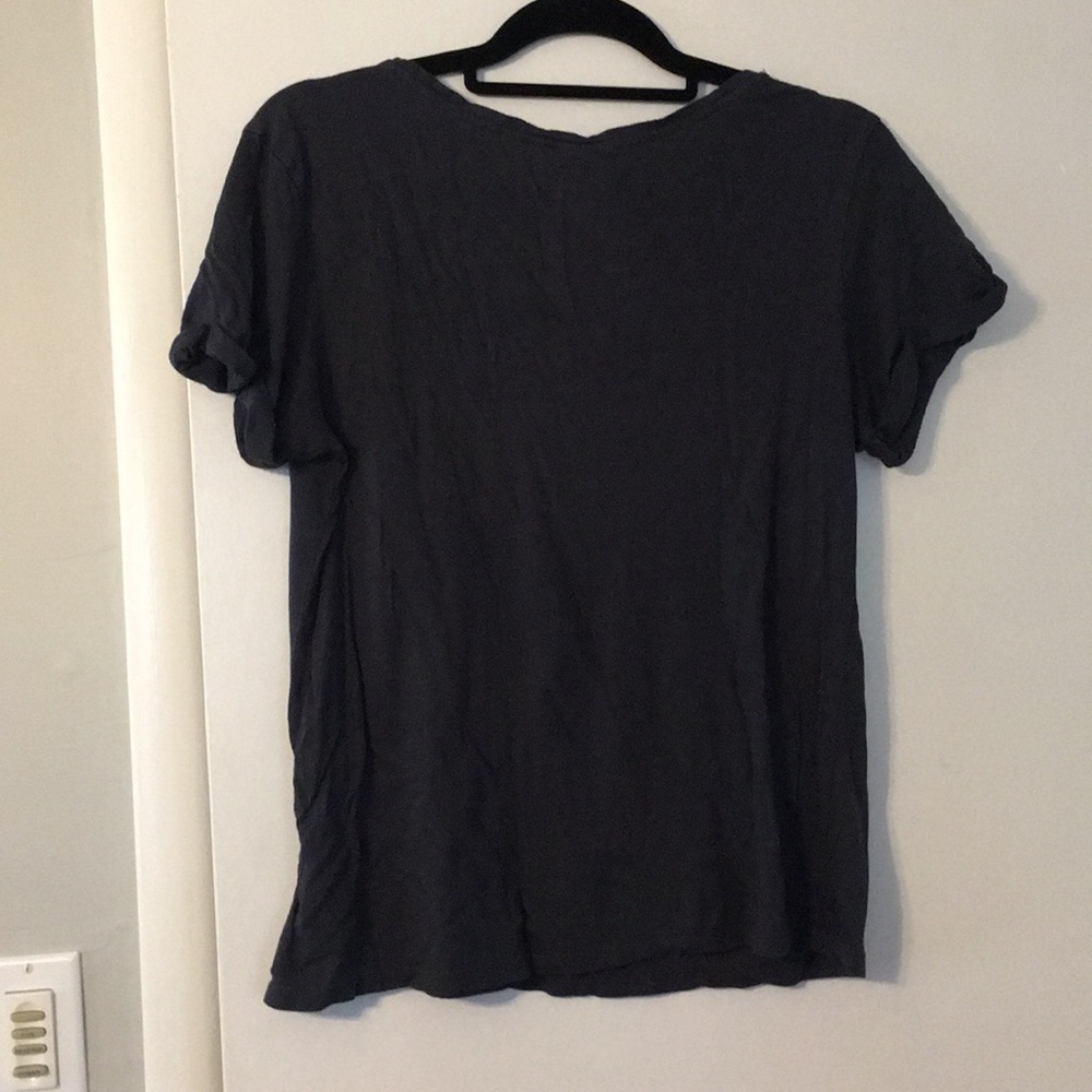 H&M basic tee - Picture 3 of 3